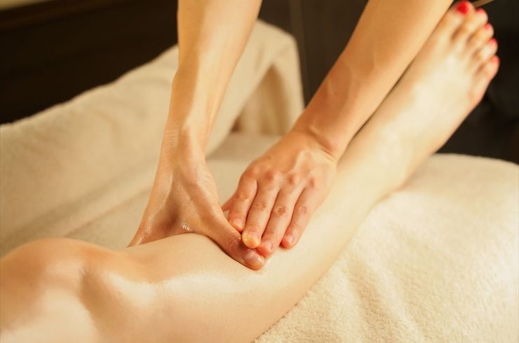 ひざ下のマッサージ